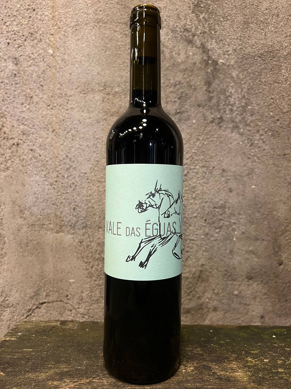 Vale das Éguas tinto